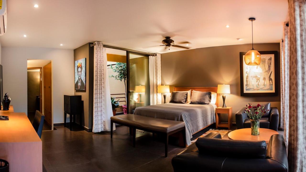 The Red Tree House Bed & Breakfast Mexico City