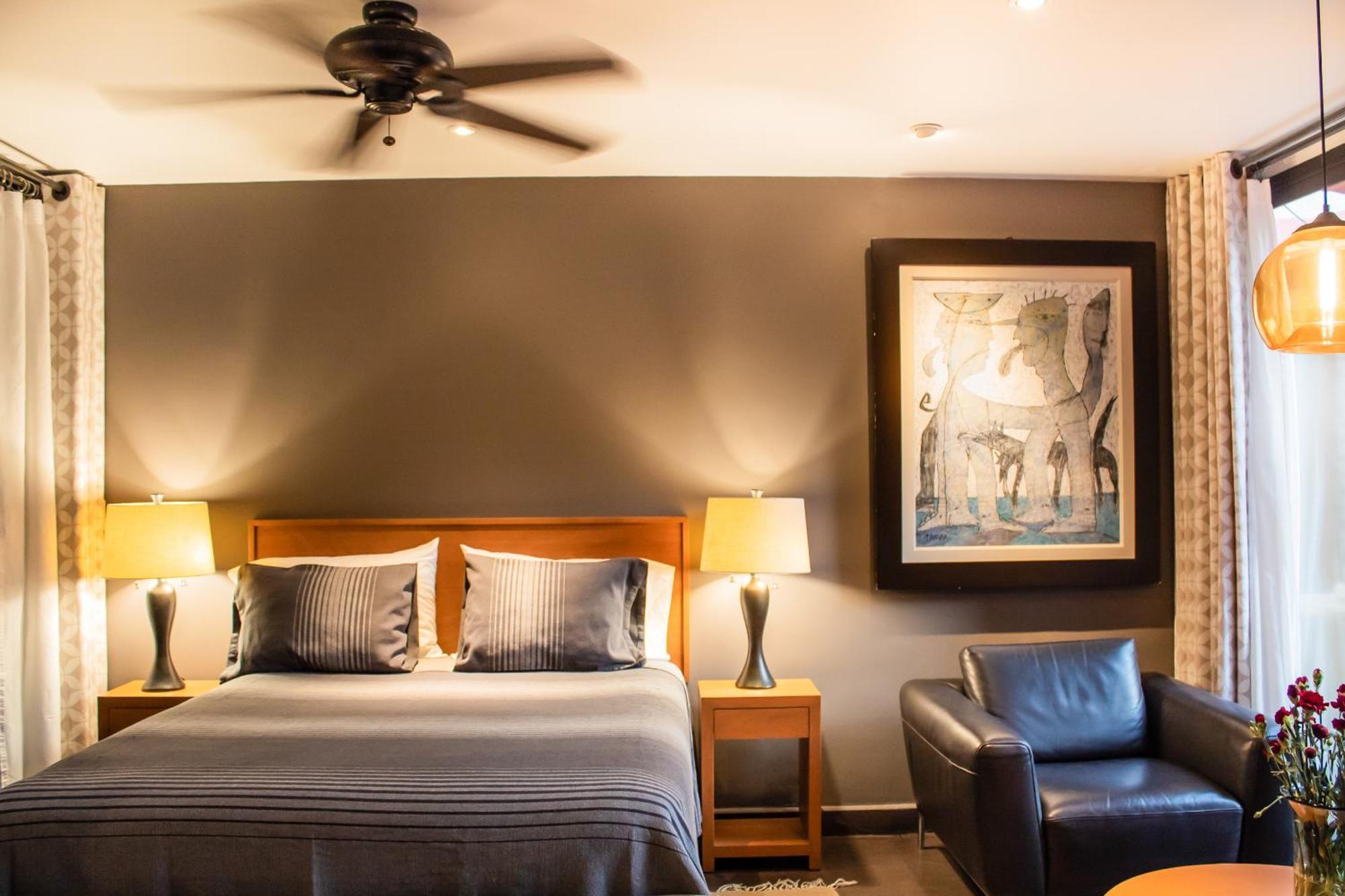 Bed and breakfast The Red Tree House