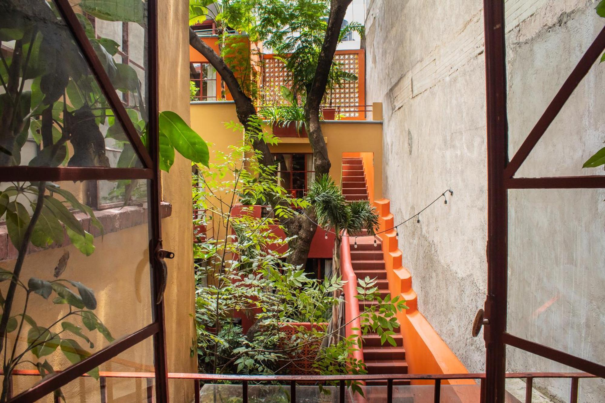 The Red Tree House Bed & Breakfast *