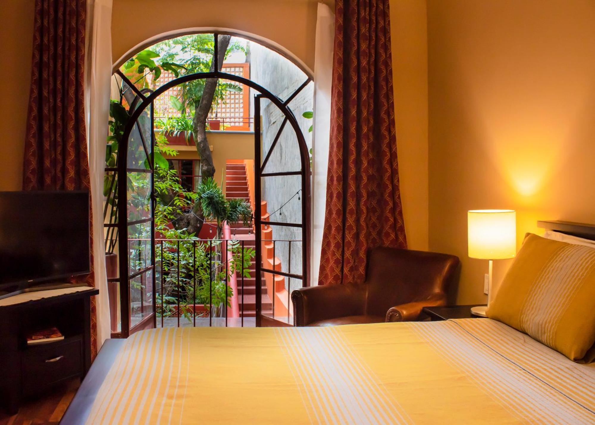 The Red Tree House * Mexico City